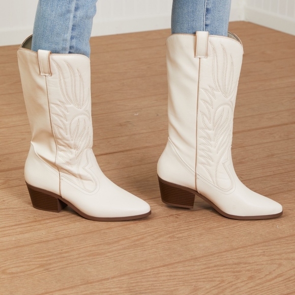 East Lion Corp Mountain Fever Mid-Calf Cowboy Boots  NO OFFERS ACCEPTED - Picture 4 of 7